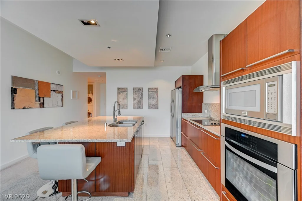 4471 Dean Martin, Las Vegas, NV 89103