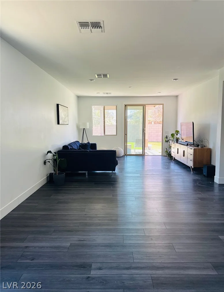 2627 Dollison, North Las Vegas, NV 89081