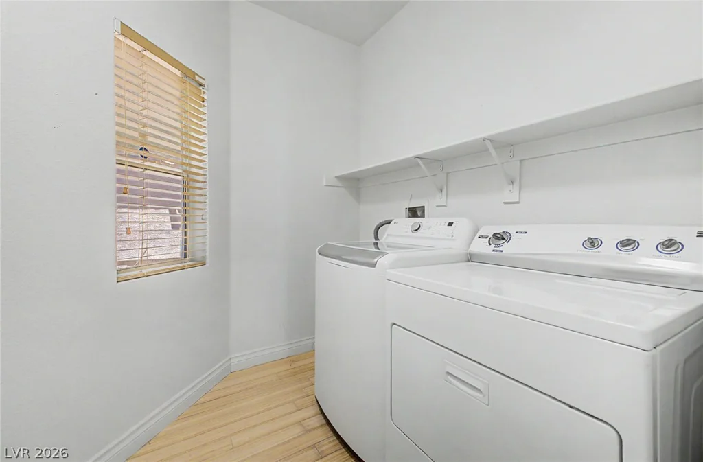 5511 Meedeldale, North Las Vegas, NV 89031