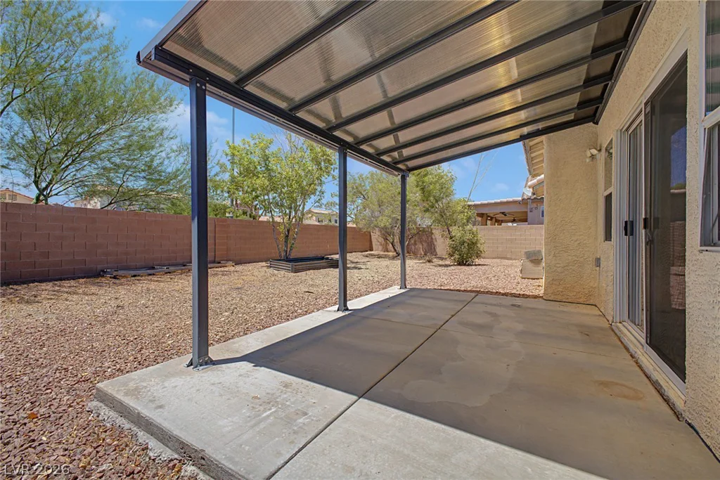 5511 Meedeldale, North Las Vegas, NV 89031