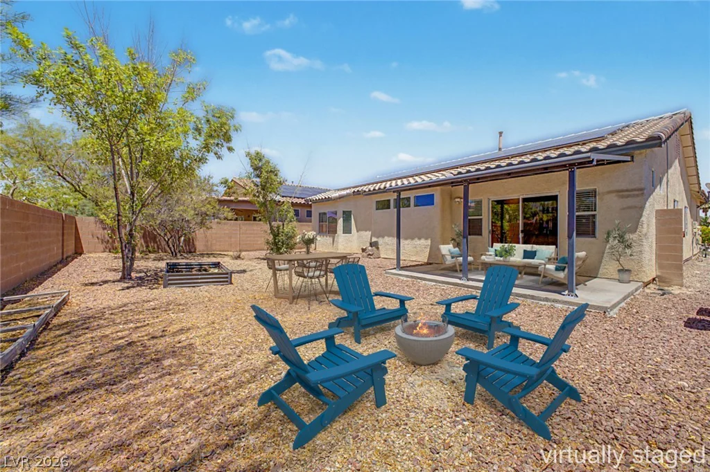 5511 Meedeldale, North Las Vegas, NV 89031