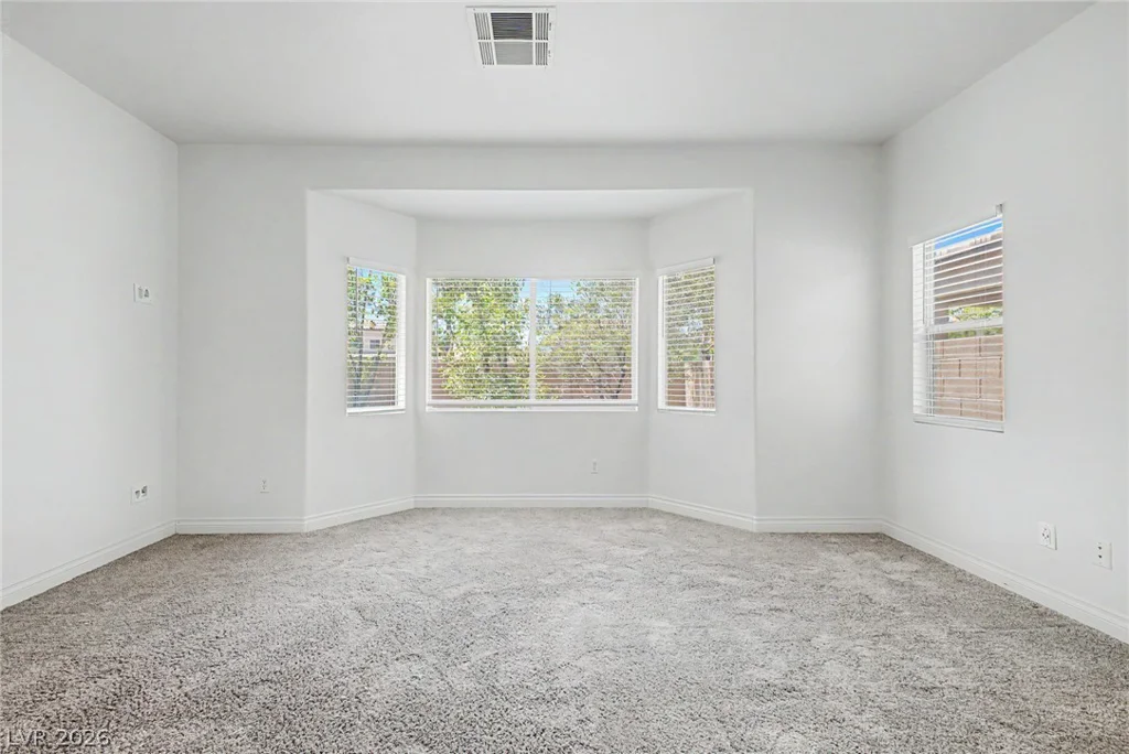 5511 Meedeldale, North Las Vegas, NV 89031