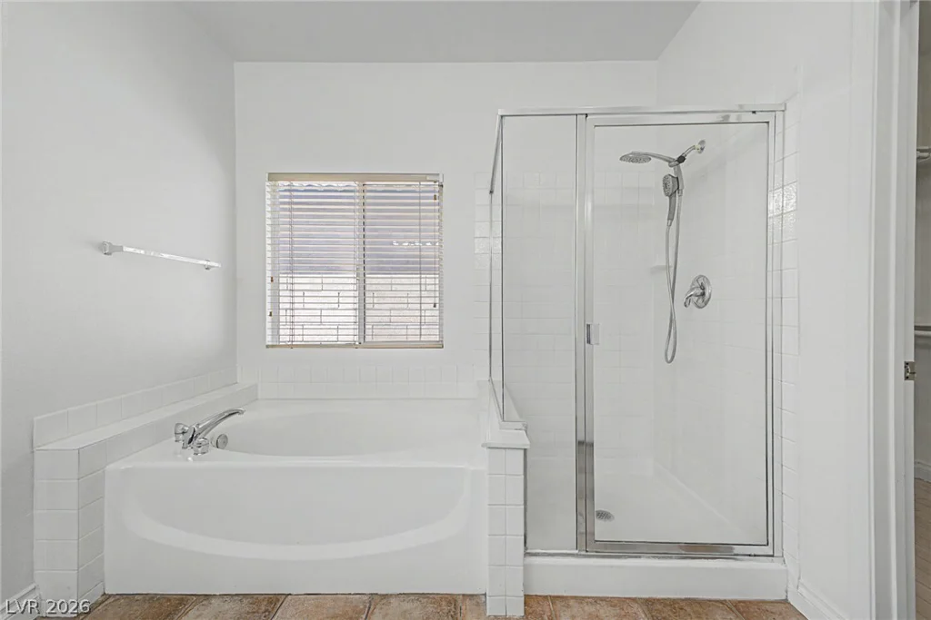 5511 Meedeldale, North Las Vegas, NV 89031