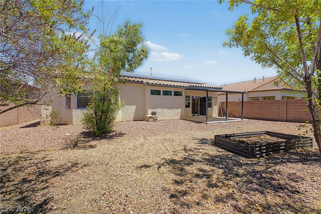 5511 Meedeldale, North Las Vegas, NV 89031