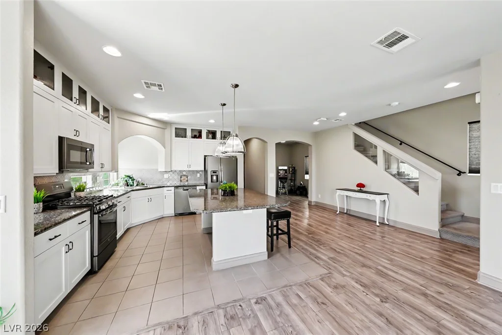 5507 Dry River, Las Vegas, NV 89141