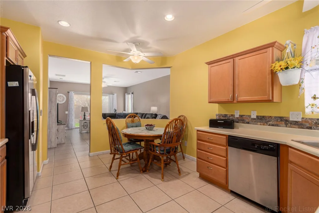 5911 Corbin, Las Vegas, NV 89122