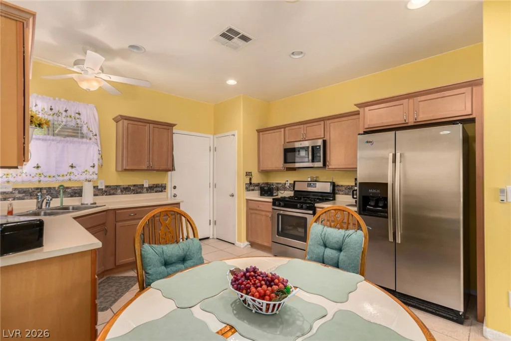 5911 Corbin, Las Vegas, NV 89122