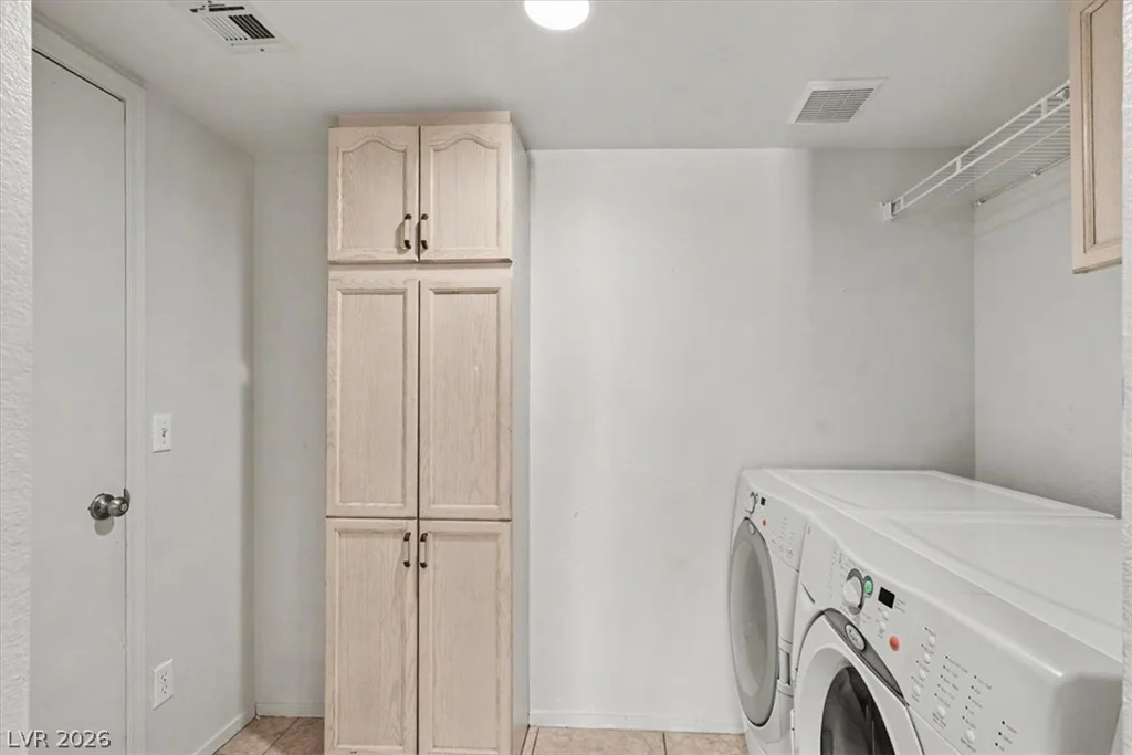 8440 Stoney Bluff, Las Vegas, NV 89129