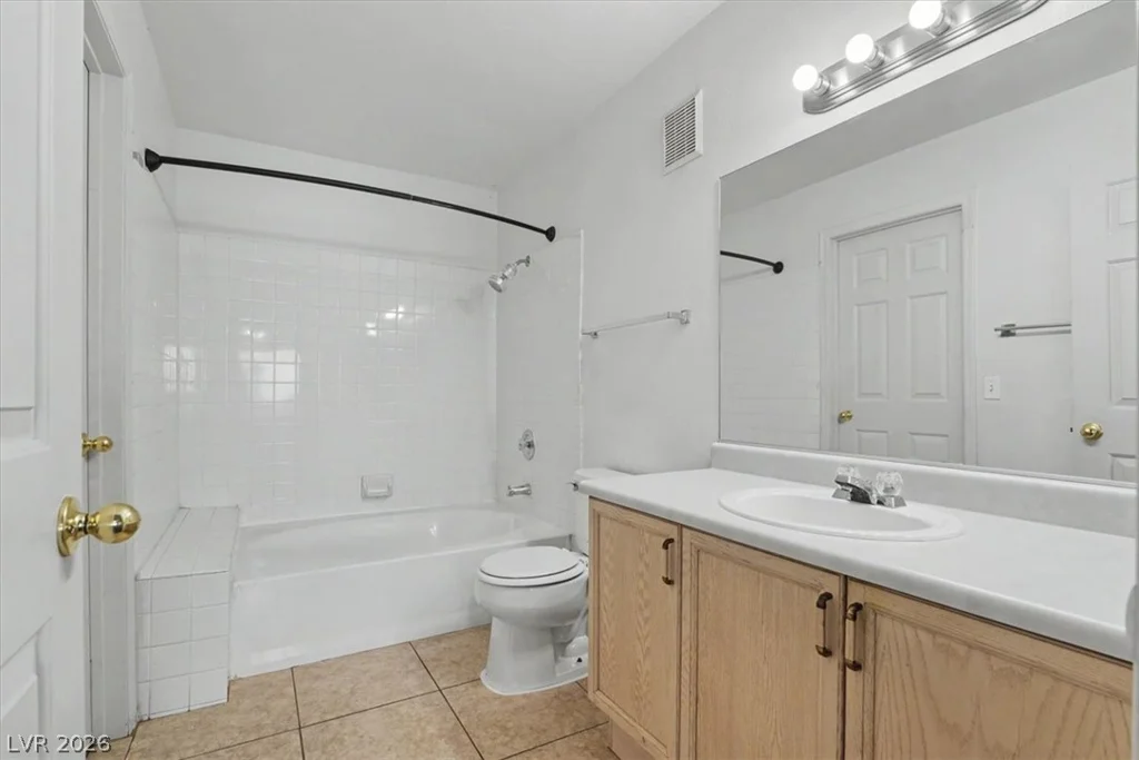 8440 Stoney Bluff, Las Vegas, NV 89129