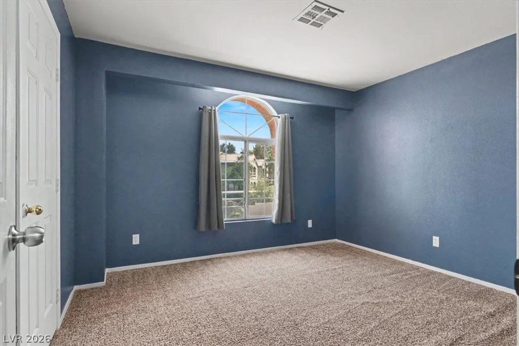 8440 Stoney Bluff, Las Vegas, NV 89129