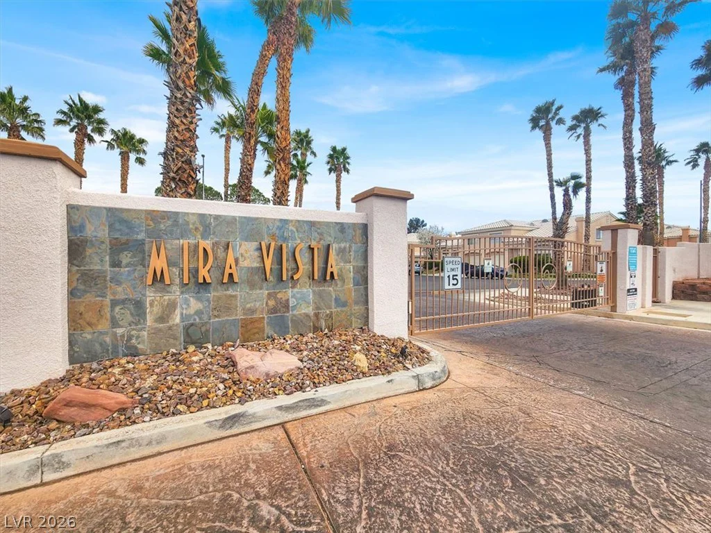8440 Stoney Bluff, Las Vegas, NV 89129