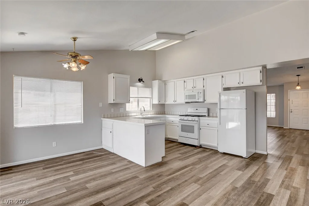 6209 Warm River, Las Vegas, NV 89108