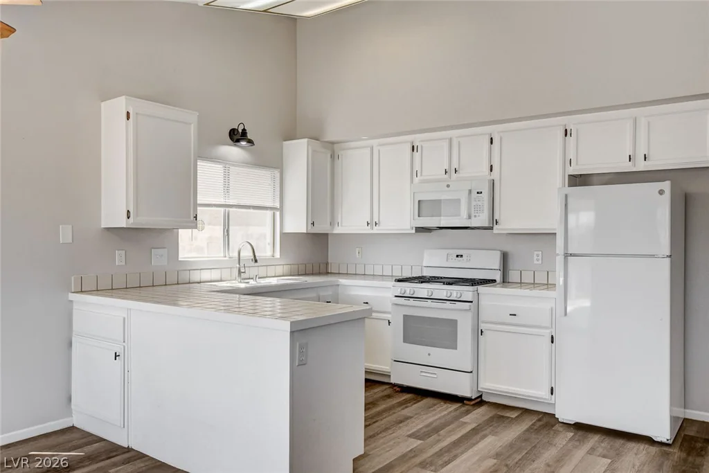 6209 Warm River, Las Vegas, NV 89108