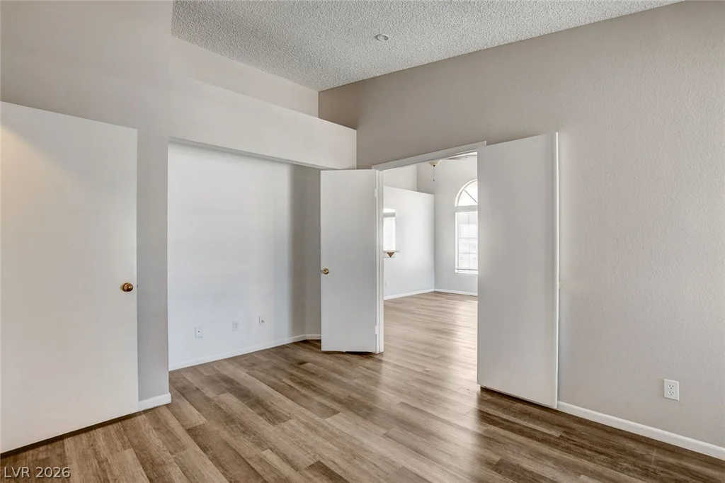 6209 Warm River, Las Vegas, NV 89108