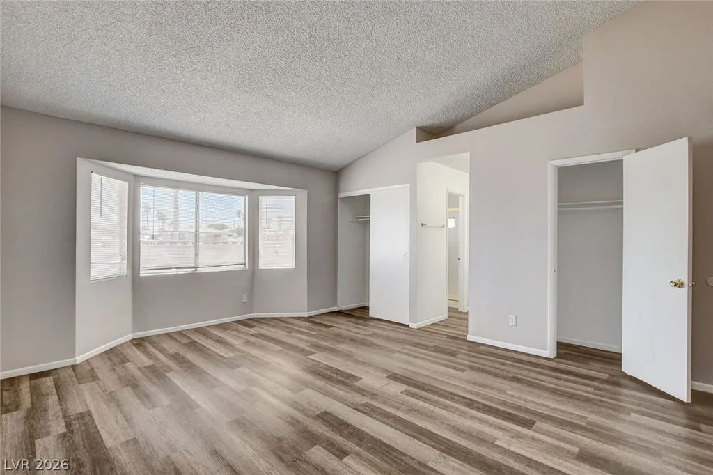 6209 Warm River, Las Vegas, NV 89108