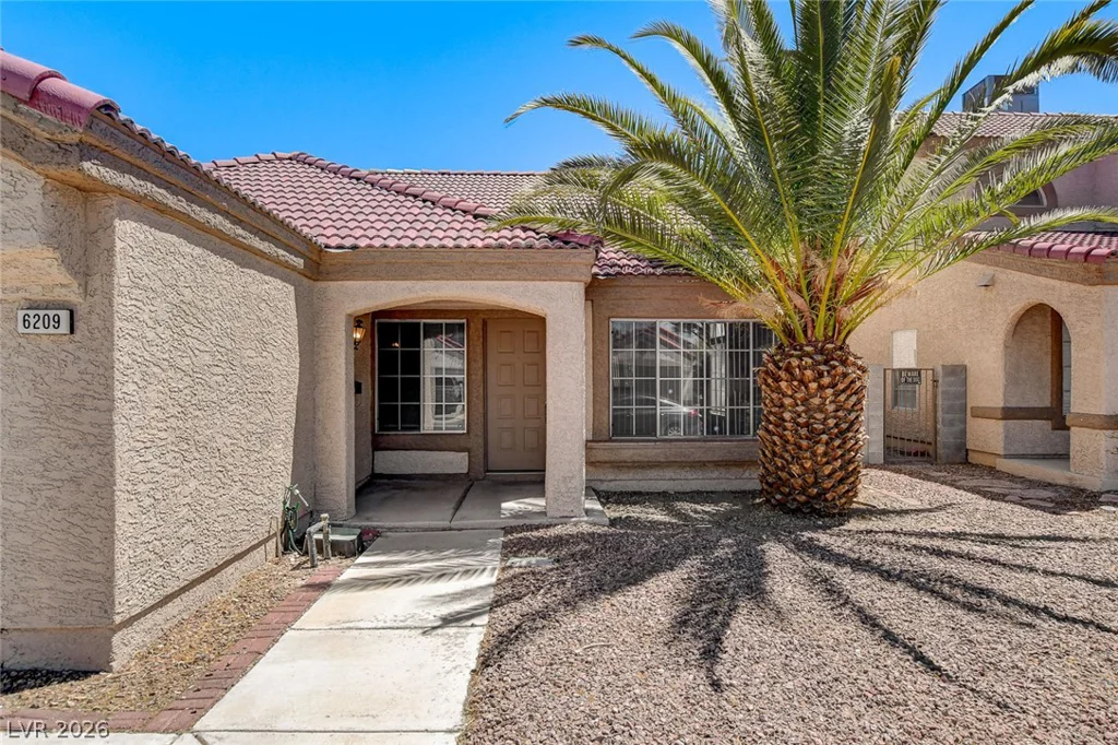 6209 Warm River, Las Vegas, NV 89108