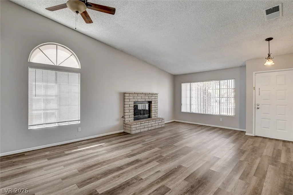 6209 Warm River, Las Vegas, NV 89108