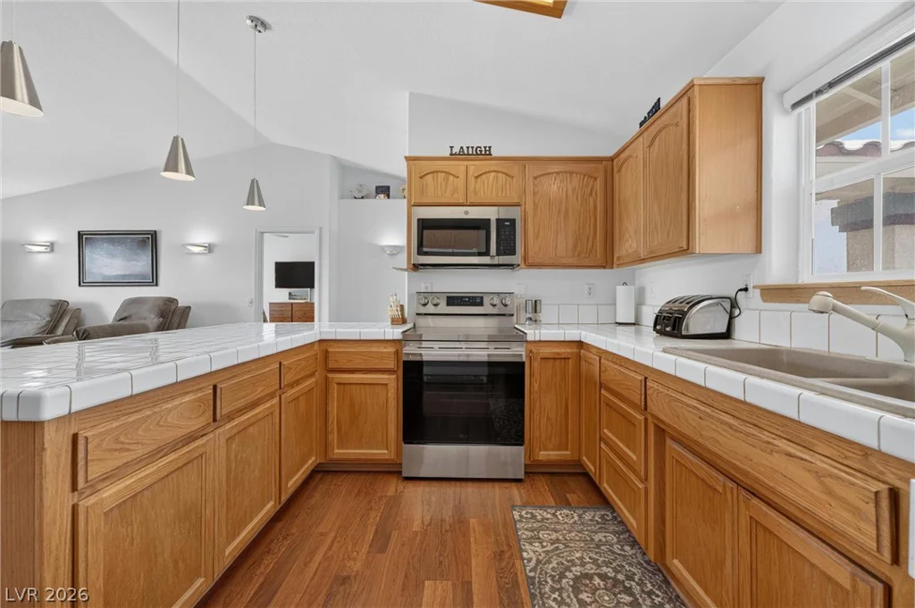 1531 Hickory, Pahrump, NV 89048