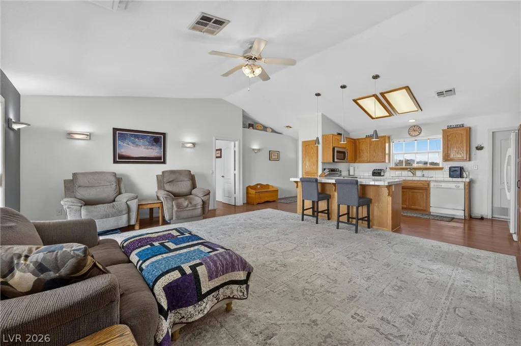 1531 Hickory, Pahrump, NV 89048
