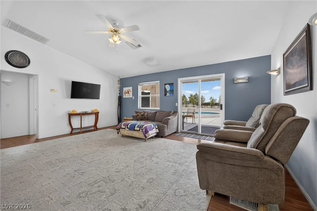 1531 Hickory, Pahrump, NV 89048