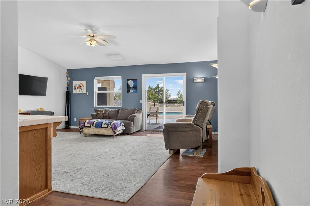 1531 Hickory, Pahrump, NV 89048