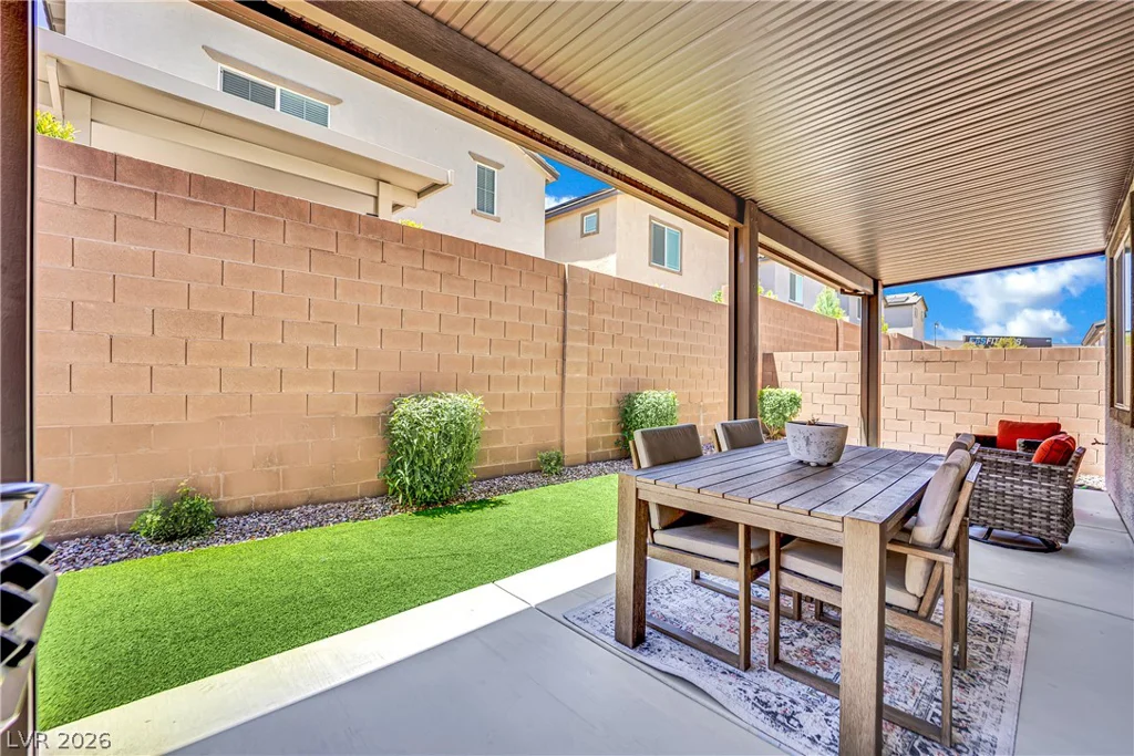 6123 Rose Springs, Las Vegas, NV 89130