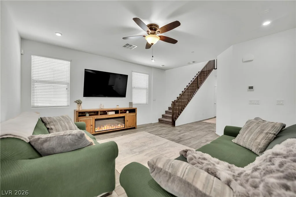 6123 Rose Springs, Las Vegas, NV 89130