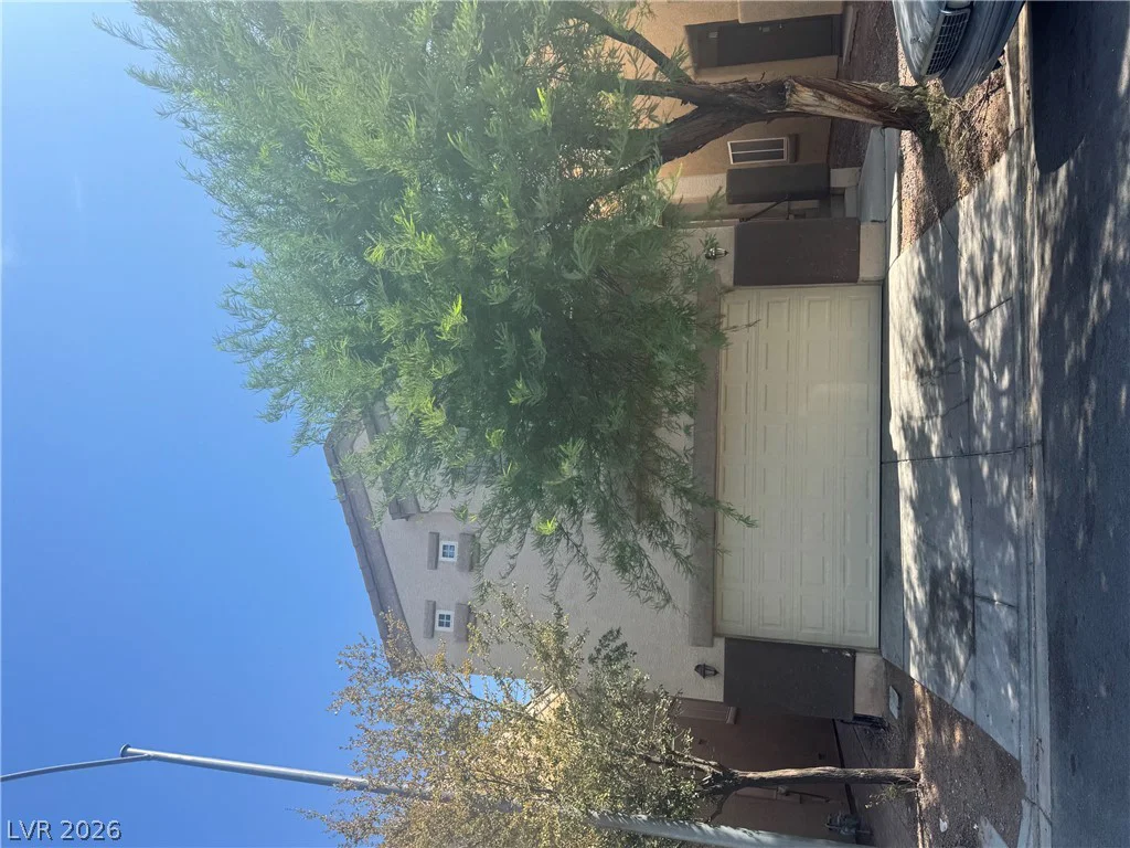 6231 Port Astoria, Las Vegas, NV 89122