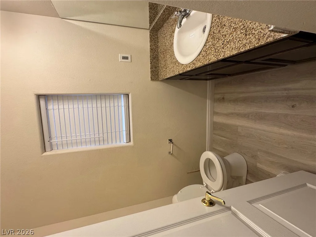 6231 Port Astoria, Las Vegas, NV 89122