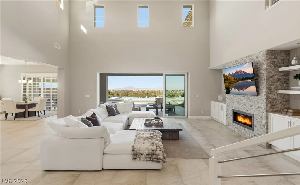 2 Olympia Outlook, Las Vegas, NV 89141