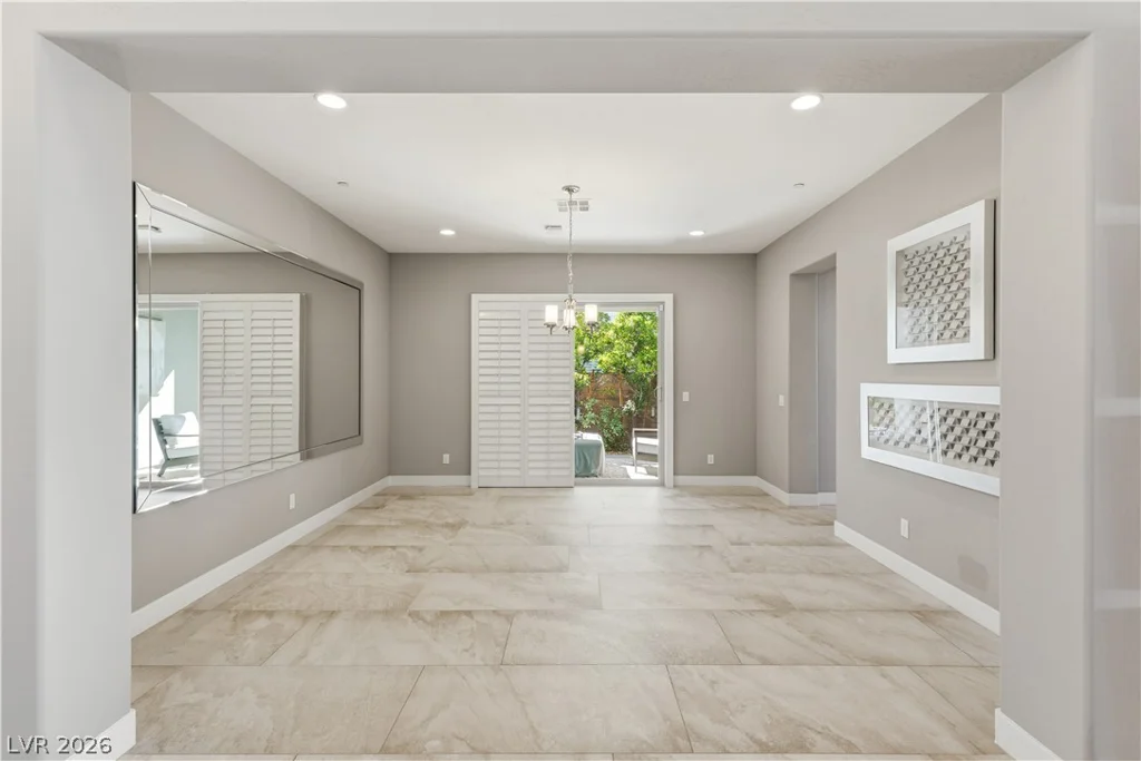 2 Olympia Outlook, Las Vegas, NV 89141