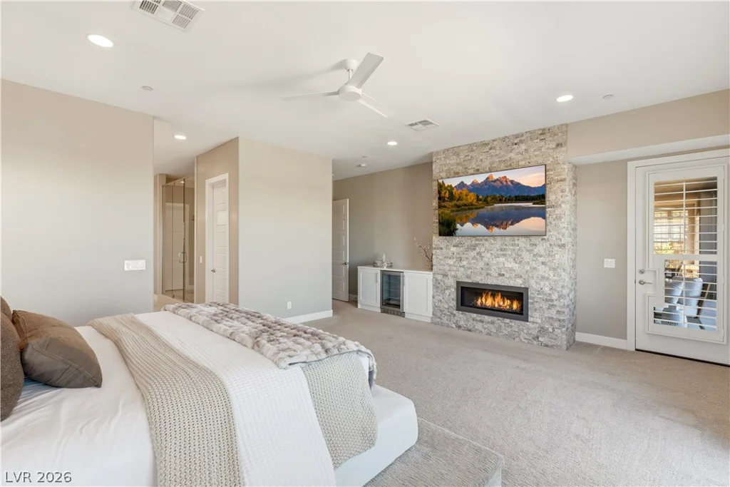 2 Olympia Outlook, Las Vegas, NV 89141