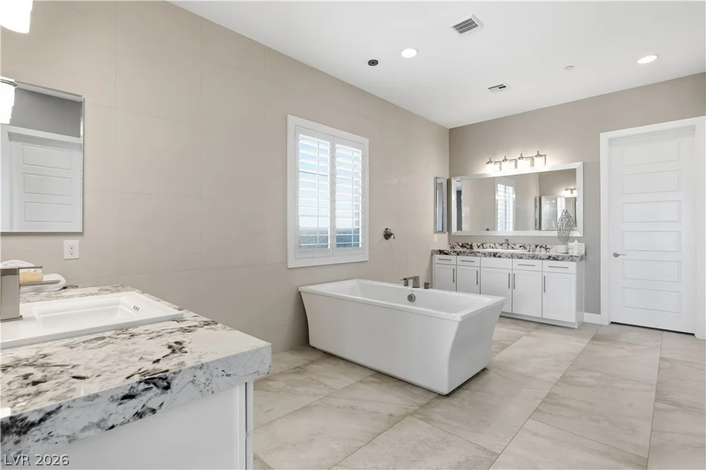 2 Olympia Outlook, Las Vegas, NV 89141