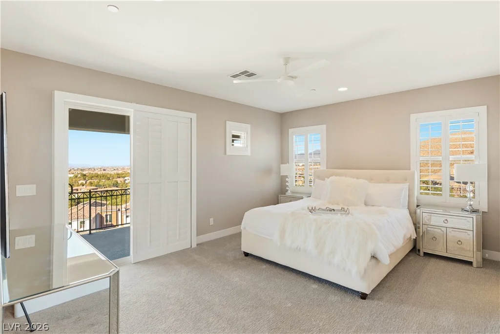 2 Olympia Outlook, Las Vegas, NV 89141