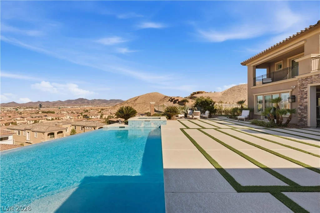 2 Olympia Outlook, Las Vegas, NV 89141