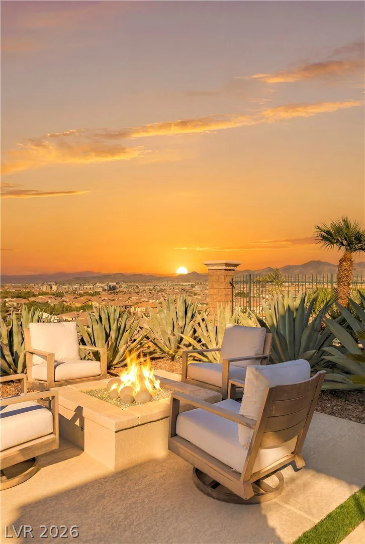 2 Olympia Outlook, Las Vegas, NV 89141