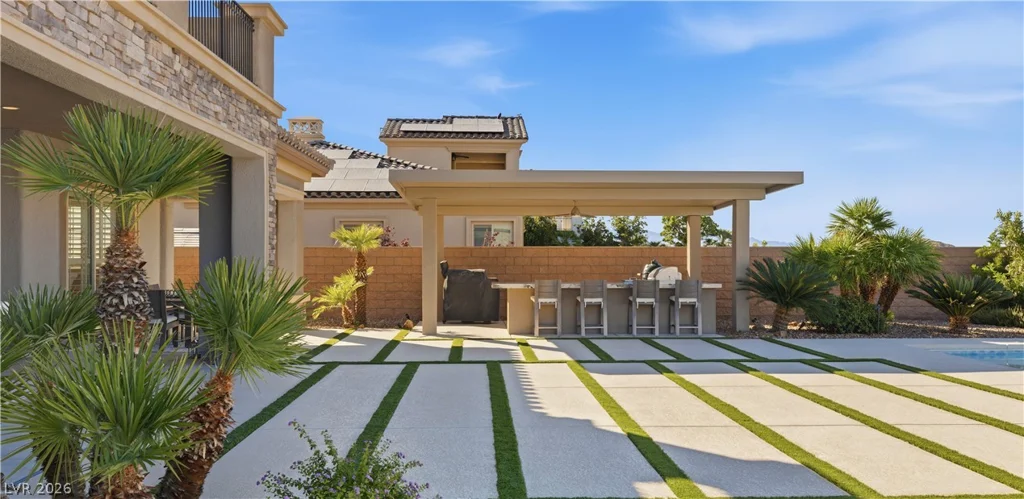 2 Olympia Outlook, Las Vegas, NV 89141