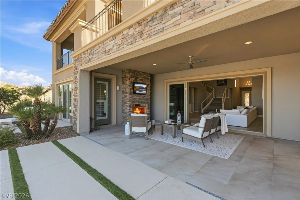 2 Olympia Outlook, Las Vegas, NV 89141