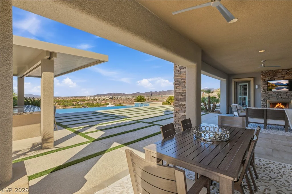 2 Olympia Outlook, Las Vegas, NV 89141