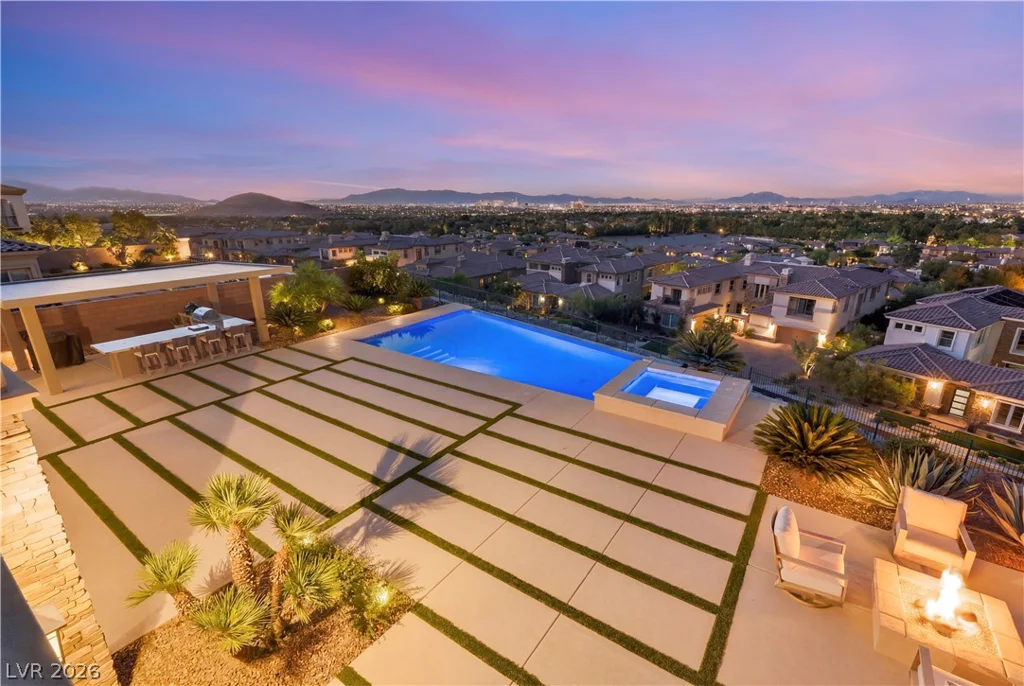 2 Olympia Outlook, Las Vegas, NV 89141
