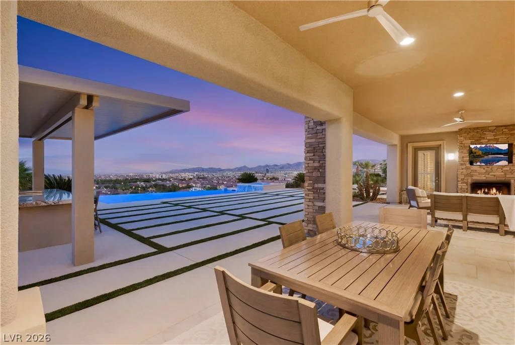 2 Olympia Outlook, Las Vegas, NV 89141