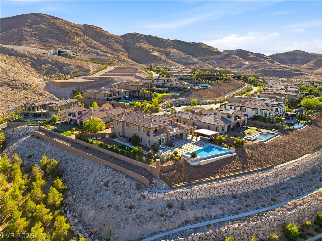 2 Olympia Outlook, Las Vegas, NV 89141