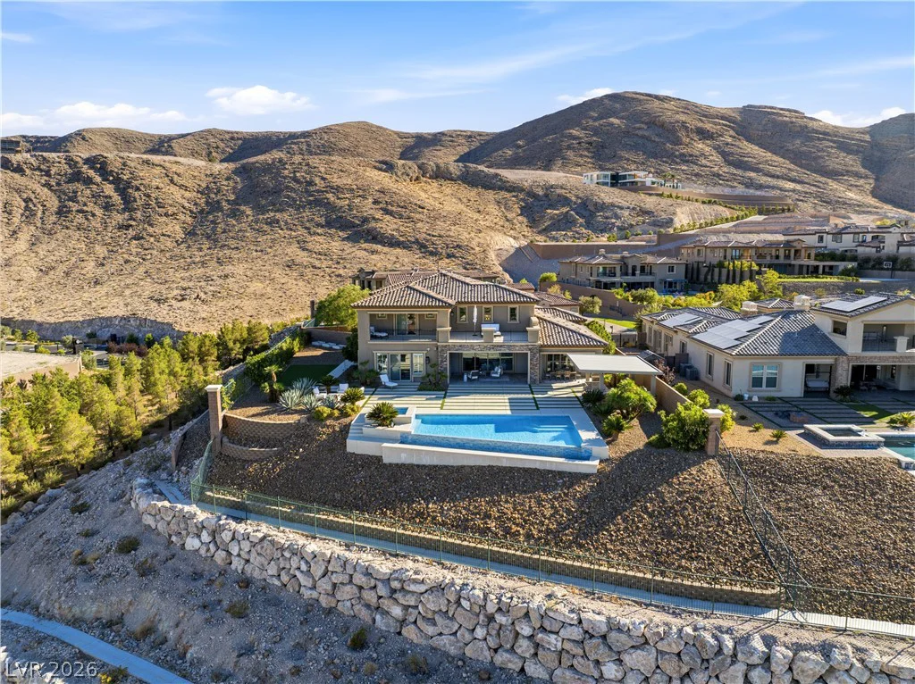 2 Olympia Outlook, Las Vegas, NV 89141