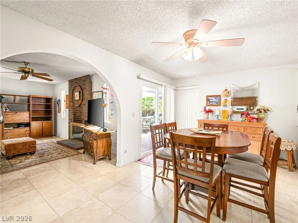 3422 Kensbrook, Las Vegas, NV 89121