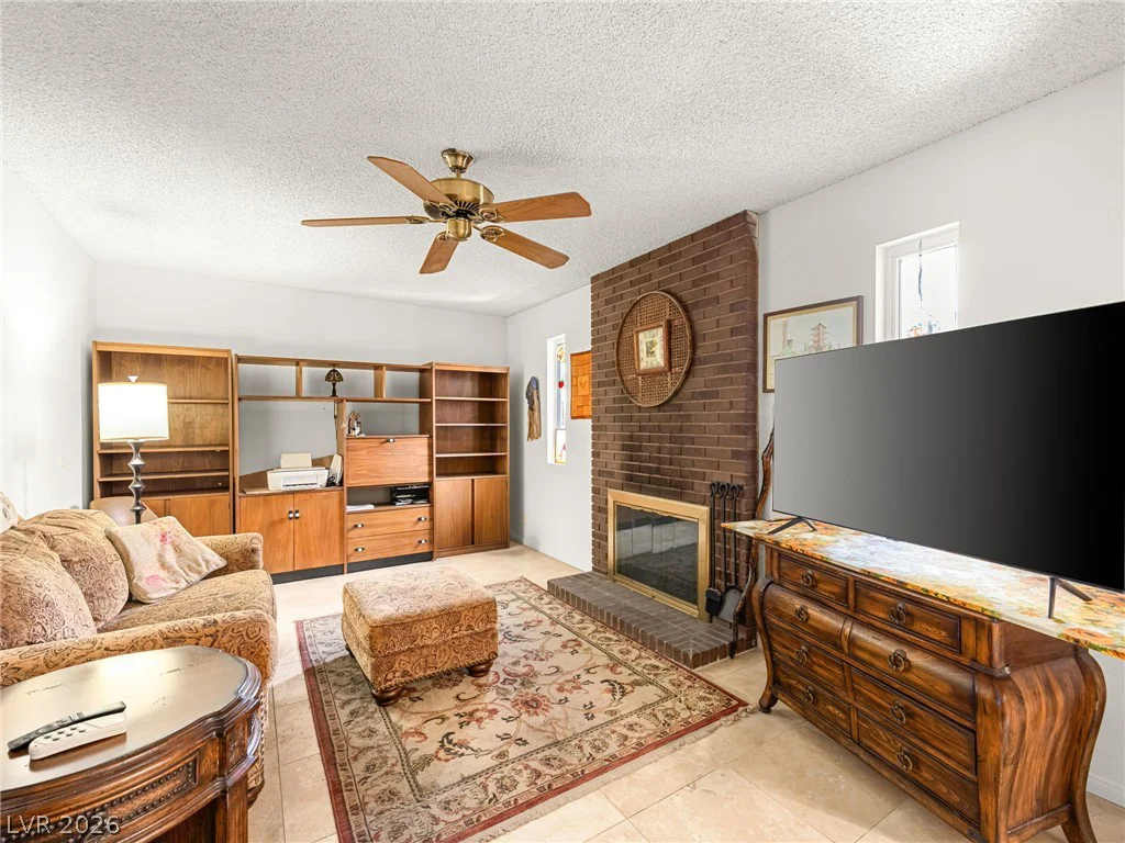 3422 Kensbrook, Las Vegas, NV 89121
