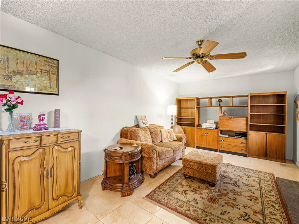 3422 Kensbrook, Las Vegas, NV 89121