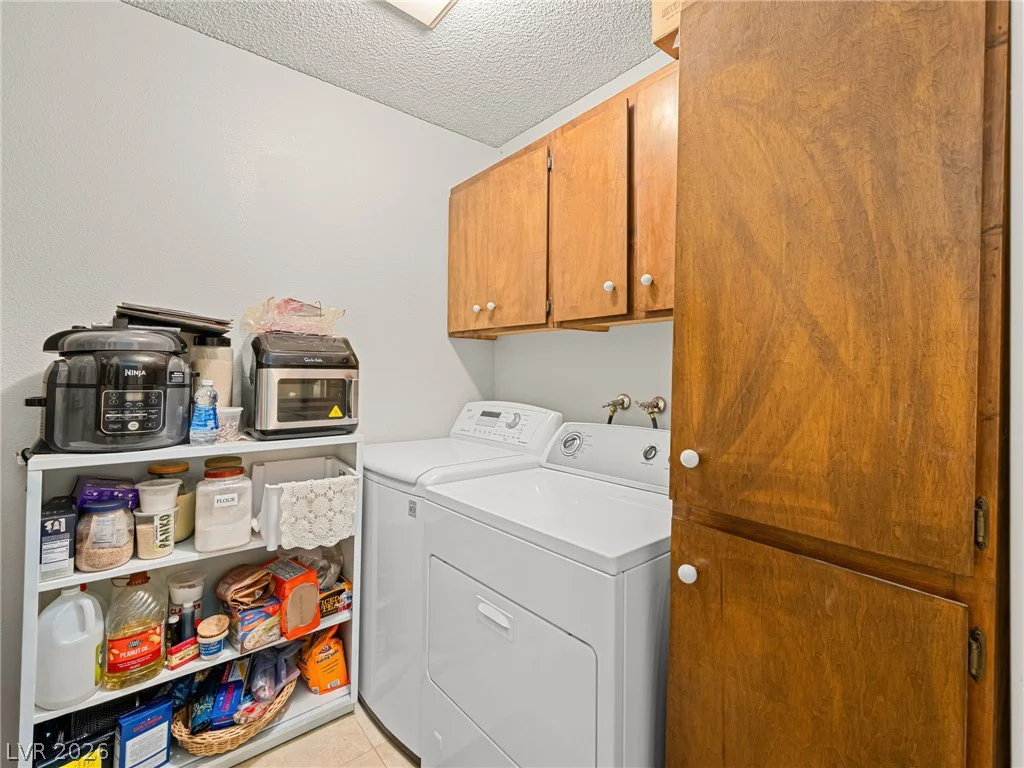 3422 Kensbrook, Las Vegas, NV 89121