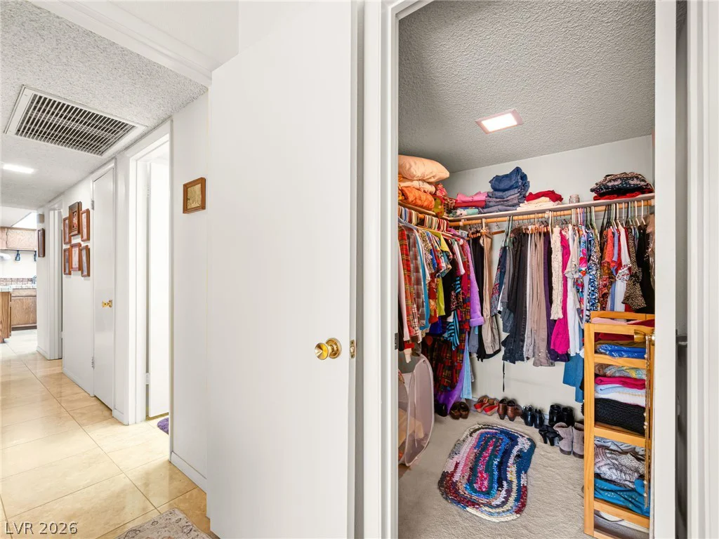 3422 Kensbrook, Las Vegas, NV 89121