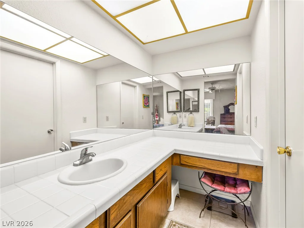 3422 Kensbrook, Las Vegas, NV 89121