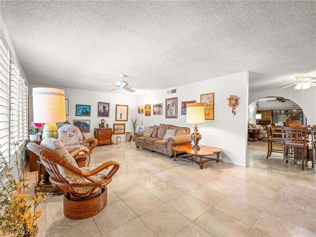 3422 Kensbrook, Las Vegas, NV 89121